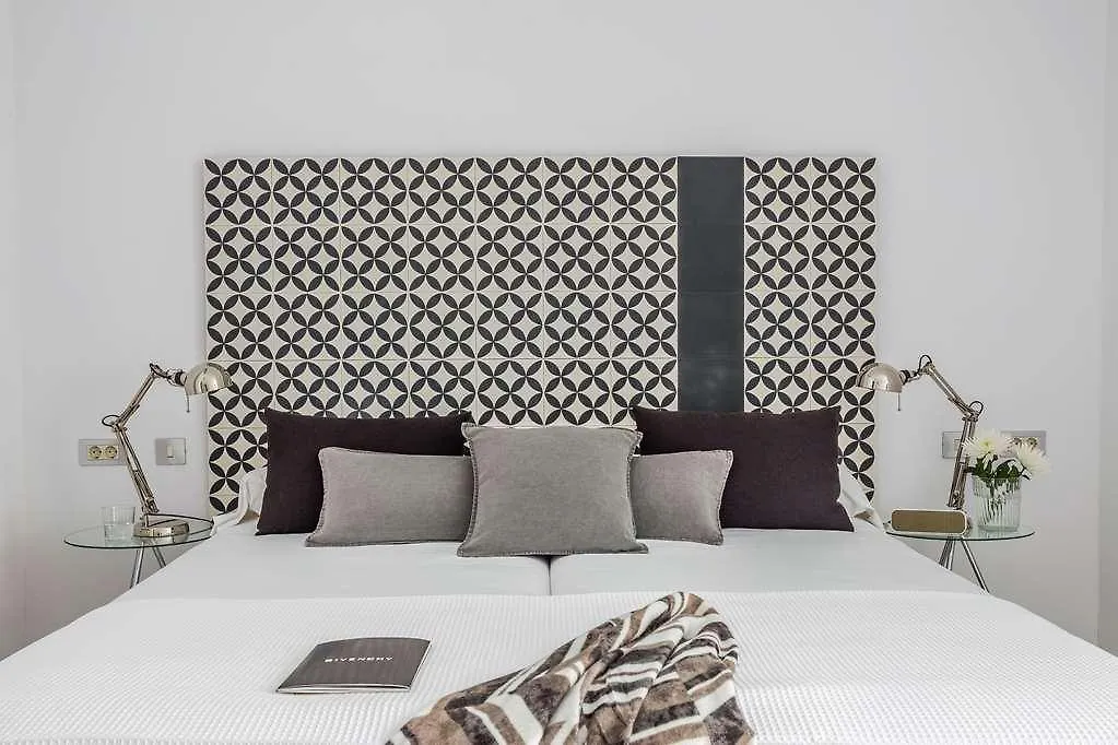 Eric Voekel Boutique Apartments Atocha Suites Madrid